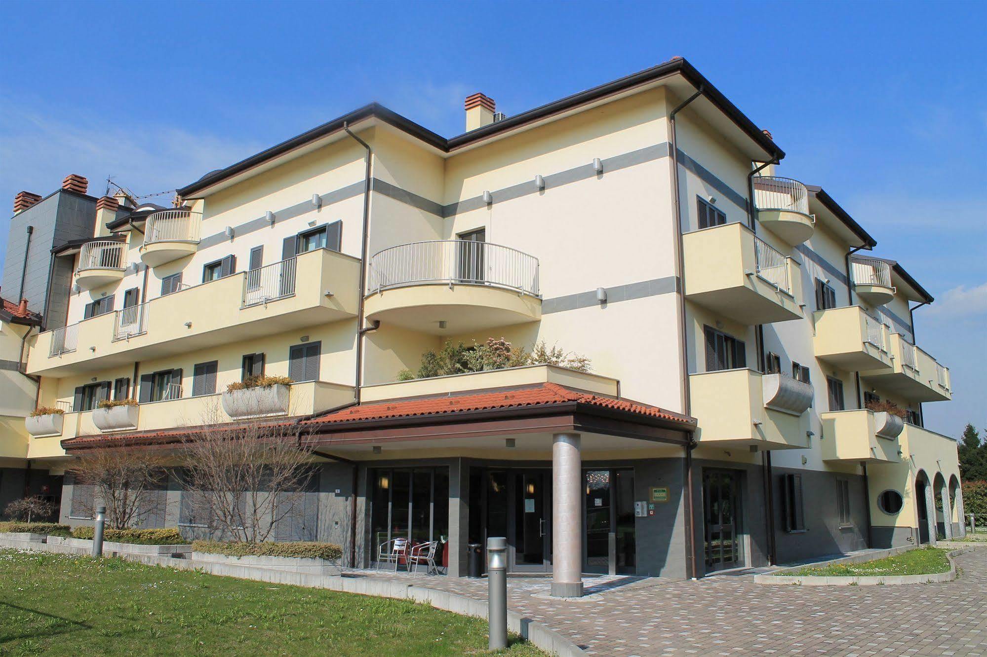 Hotel Residence Aurora Paderno Dugnano Exterior photo